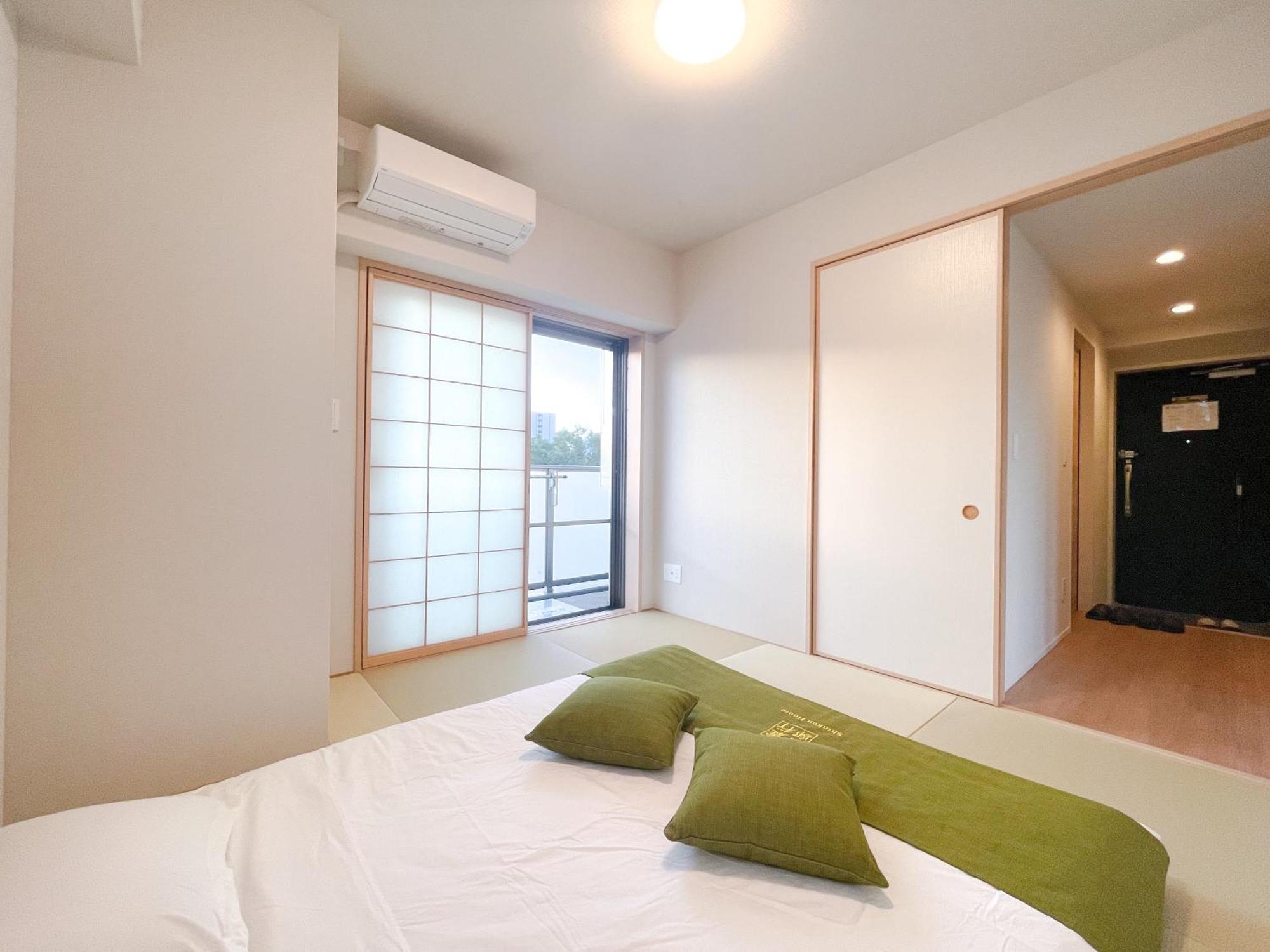 Shinkou House Ue Lägenhet Osaka Exteriör bild