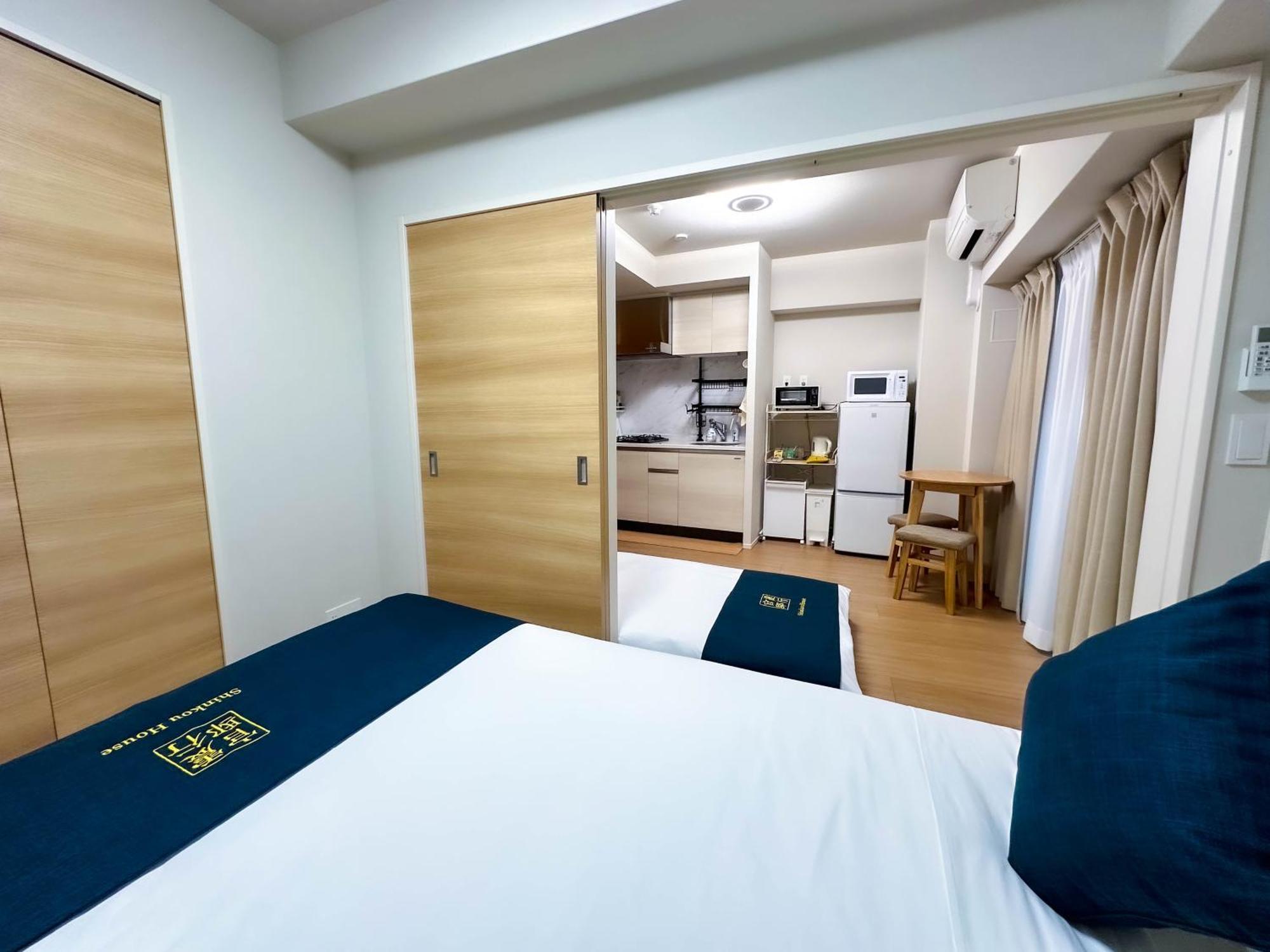 Shinkou House Ue Lägenhet Osaka Exteriör bild